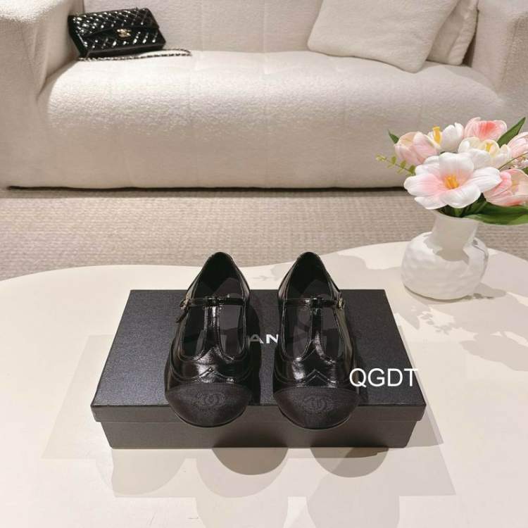 Picture of Chanel Shoes _SKUChanelsz35-40GDT07012603